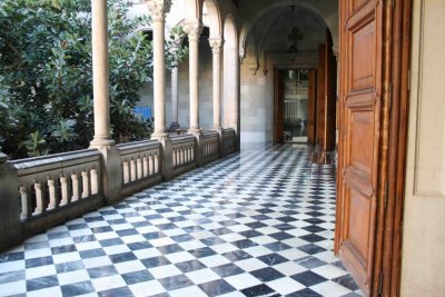 Universitat de Barcelona 1